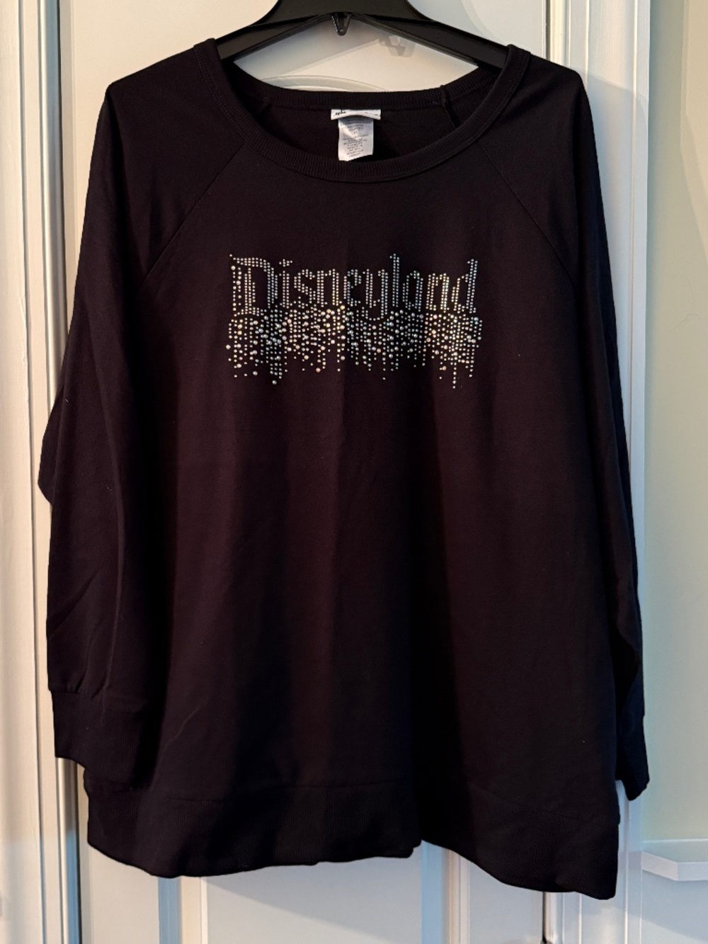 LN Women's Disney Disneyland Black Rhinestone long sleeve t-shirt/sweater. 2X